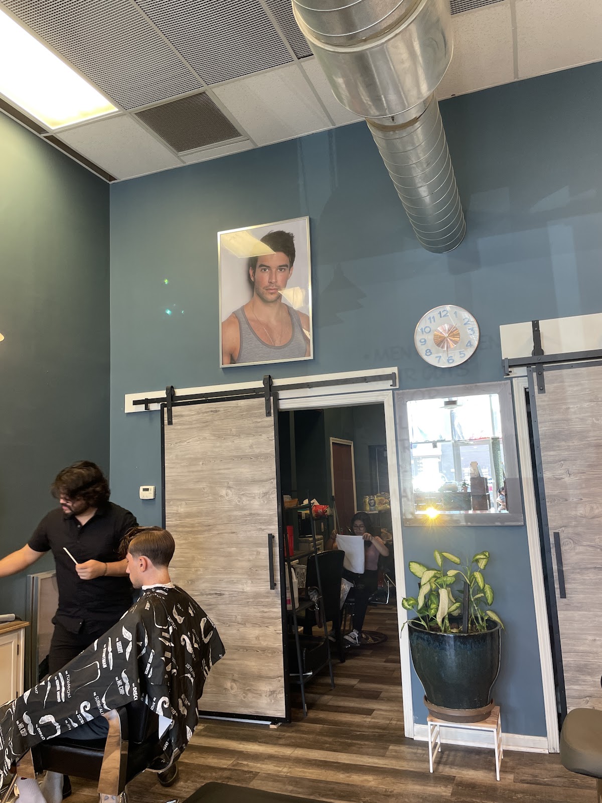 Hair 4 Cut photo 4